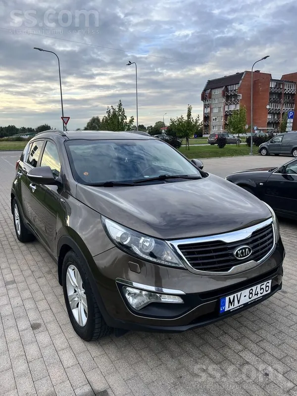 KIA Pārdodu Kia Sportage 2011 auto, kas prot vairāk ne