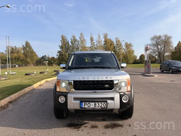 Land Rover Discovery 3 2, 7 dīzelis 140kw. 7vietas. Dubļu riepas , komplekta