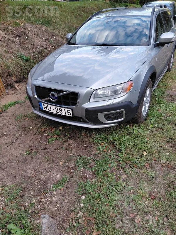 Volvo XC 70 - 1