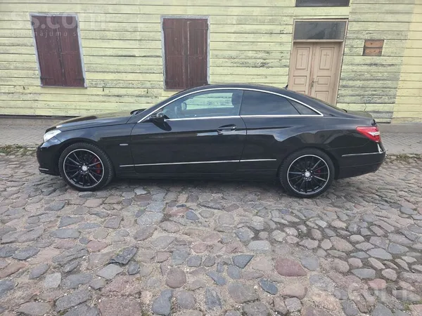 Mercedes E350 - 1