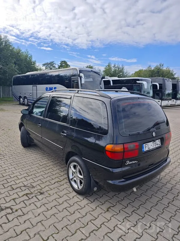 Volkswagen Volkswagen Sharan 1996. gads 2.0 benzīns 115 ZS 7 