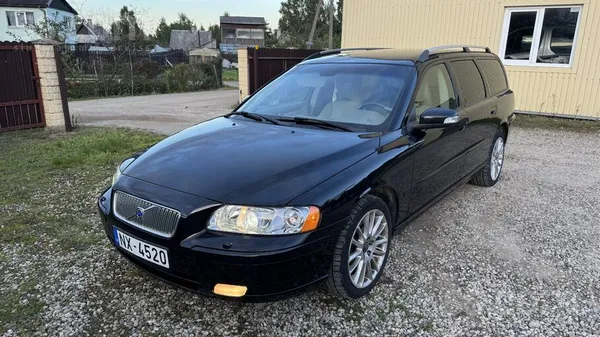Volvo V70 - 1
