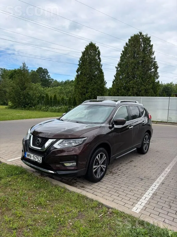 Nissan X-Trail - 1