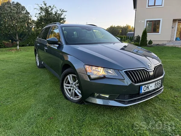 Skoda Tiek pārdots Škoda Superb, ļoti labā stāvoklī.