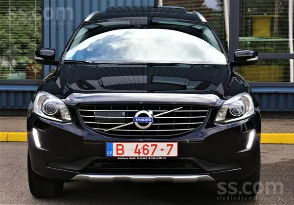 Volvo Tikko ievests. 2015 gada Volvo XC 60 Summum Xenium
