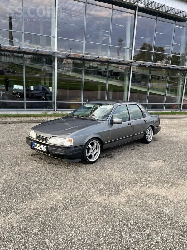 Ford Pārdodu ford sierra, motors 2.0 ohc ar karbi. 