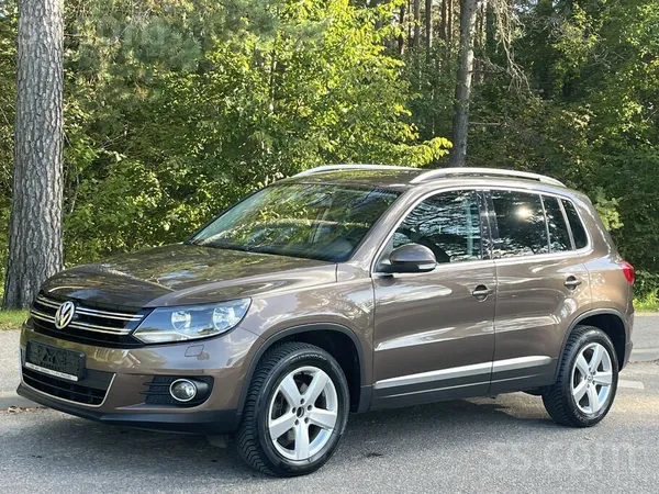 Volkswagen Tiguan - 1