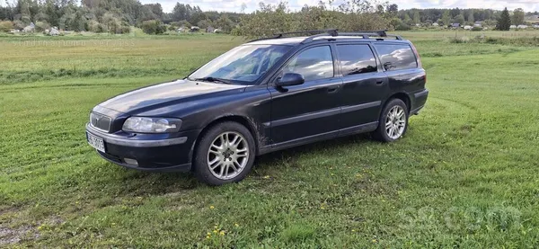 Volvo Uz apskati piekare savesta kārtībā, eļļa un filtri