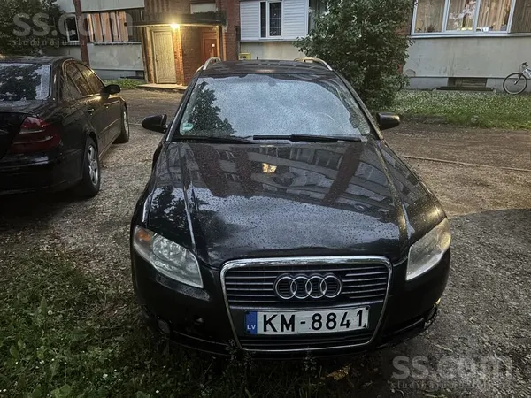 Audi A4 - 1
