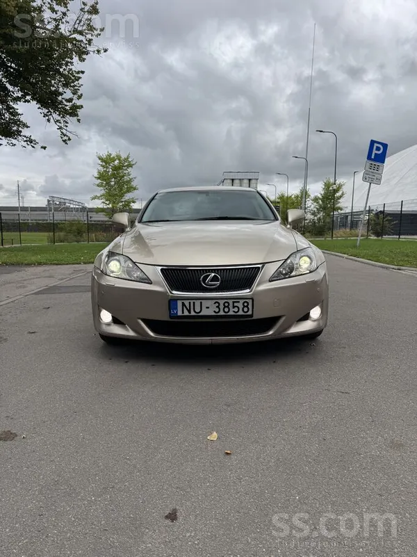 Lexus Продам Lexus Is250.