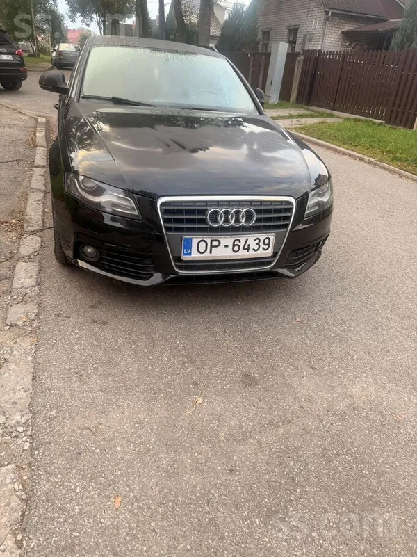 Audi A4 - 1