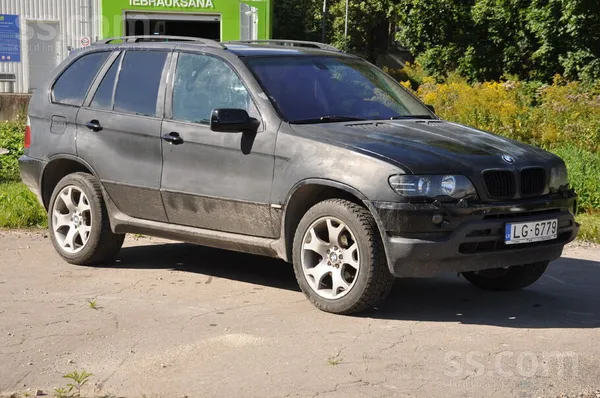 BMW Pārdodu īstu klasiku – BMW X5 (2001. gads), 3.0 dī