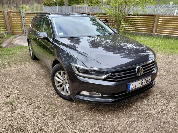 VW Passat 4Motion, 2.0 Tdi, 150 ZS, 6 ātrumu manuālā kārba. 
- Apsildāms va