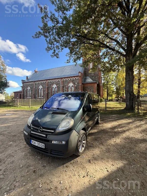 Tirgoju bet varu izskatīt arī kādu maiņu Opel Vivaro businam, busiņš normāla