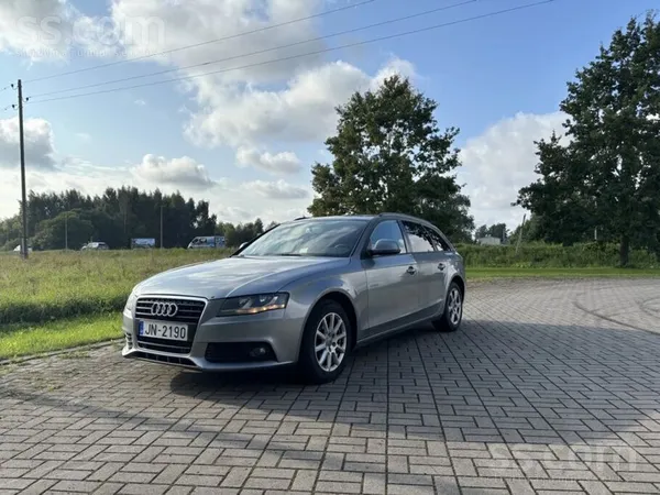 Audi Pārdodu Audi A4 B8 ar 2.0 Tdi dīzeļdzinēju un manu