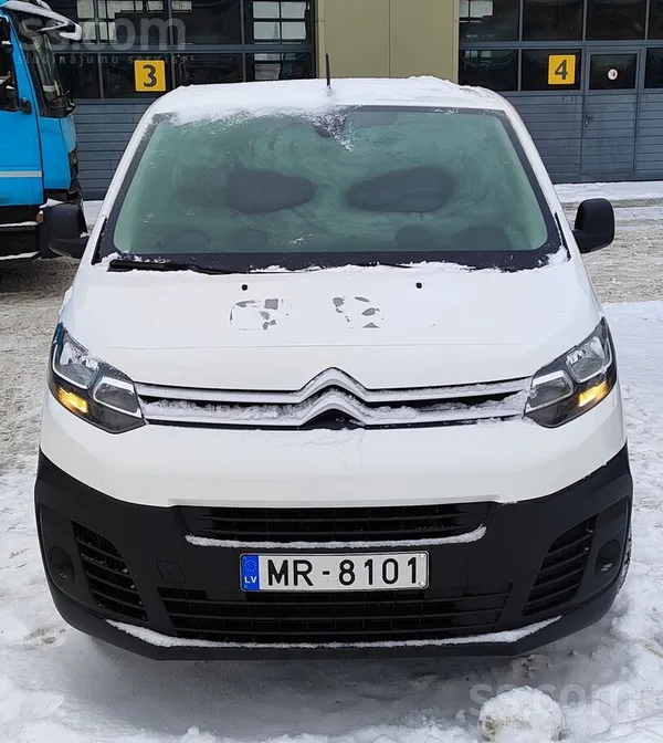 Citroen Cena ar Pvn. Uzņēmums pārdod Citroen Jumpy. Vinjet