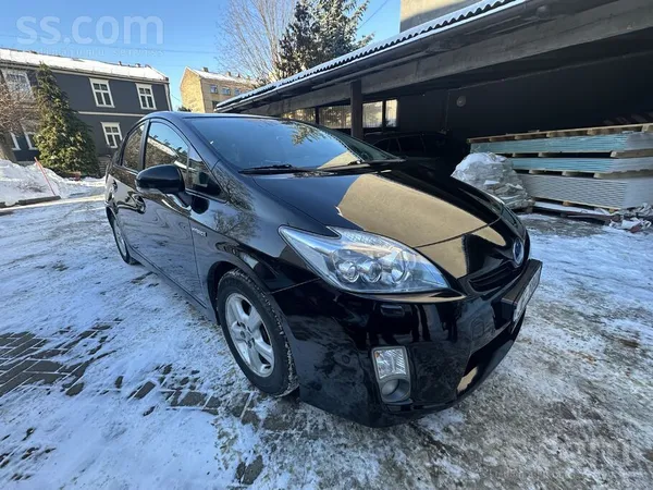 Toyota Pārdodu personīgo automašīnu teicamā stāvoklī. Esm