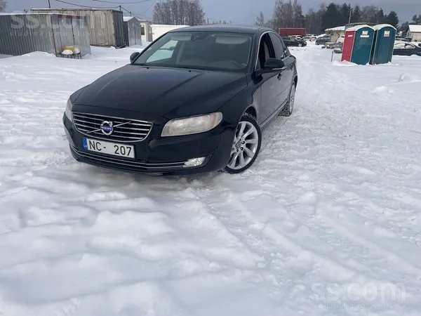 Automats. 1-saimnieks. 2, 0d-133kw. Labakaijs dzinejs sava klase. Loti ekono