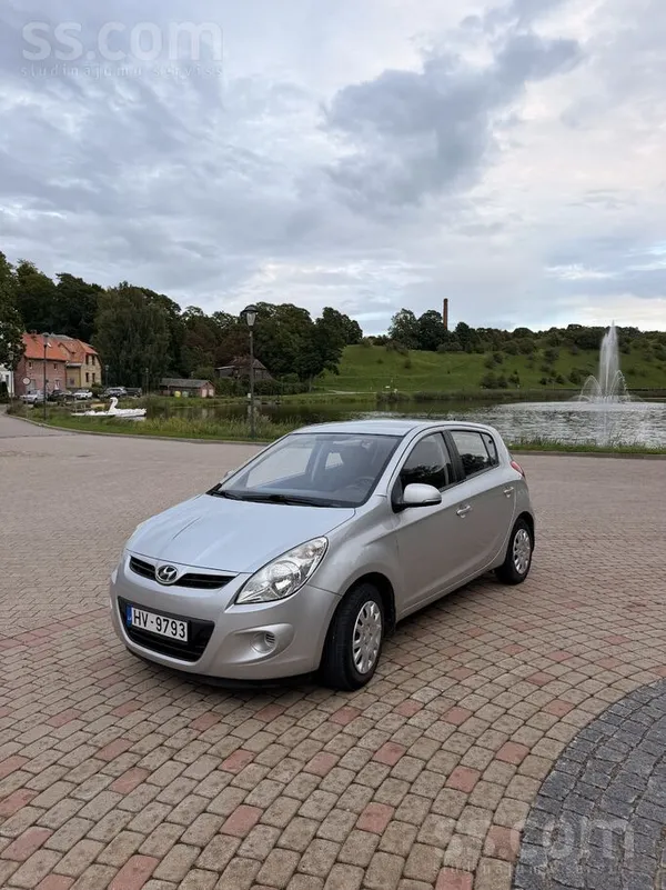 1.4 Hdi 90zs. Ļoti ekonomisks 3.5l/100km. 
Jauna tehn. apskate - 31.08.2027