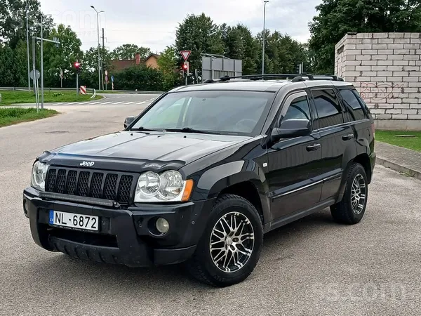 Jeep Grand Cherokee - 1