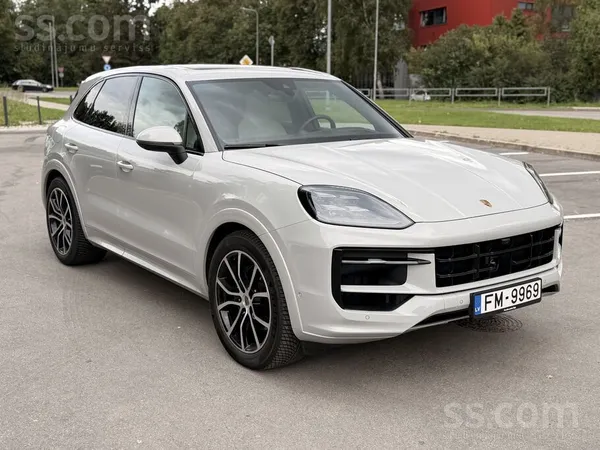 Porsche Cayenne - 1