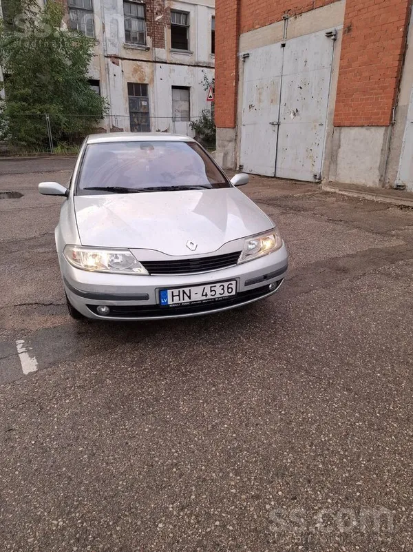 Renault Pardodu renalt lagunu ar jauno to, ir vizualie def
