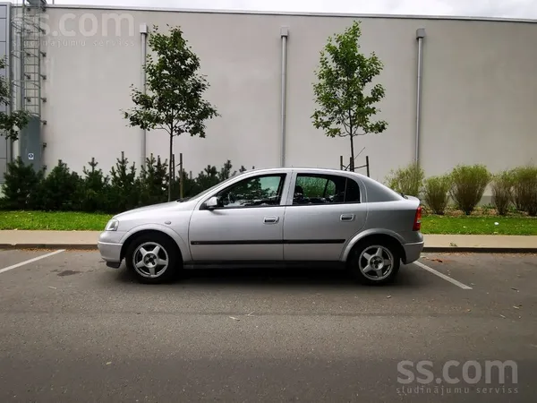 Opel Astra - 1