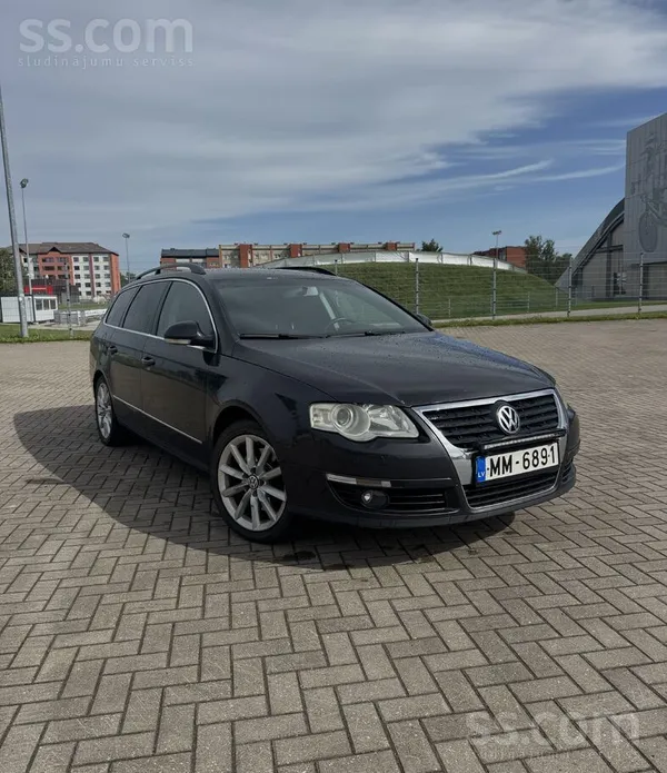 Volkswagen Passat (B6) - 1