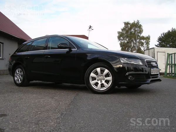 Audi A4 - 1