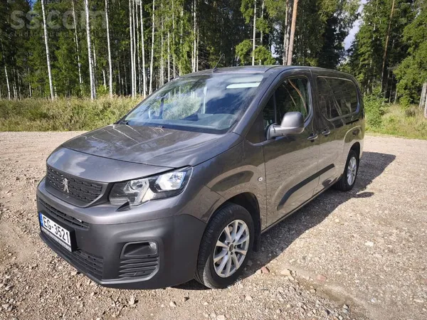 Auto saimniekam 1, 5Hdi/131Zs 5, 3l/100km. (N1).
Pārdod privātpersona.
Ļ
