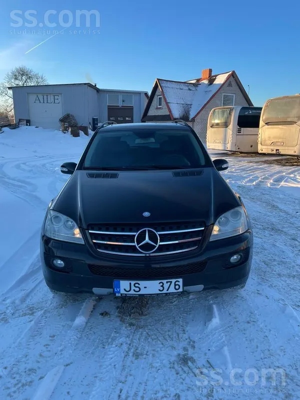 Pārdodu Ml320Cdi 4matic. 
Mašīna labā stāvoklī, piekare stingra, laba kompl