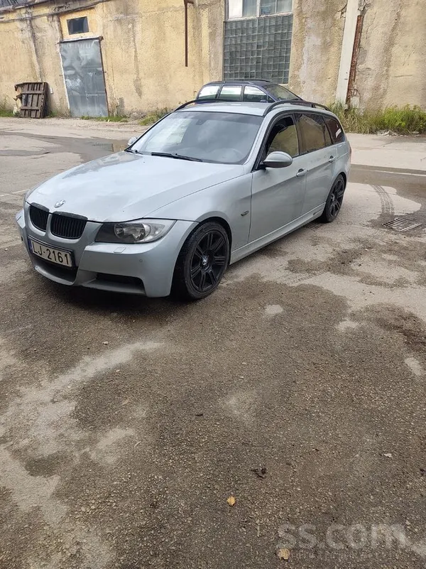 BMW 320 - 1