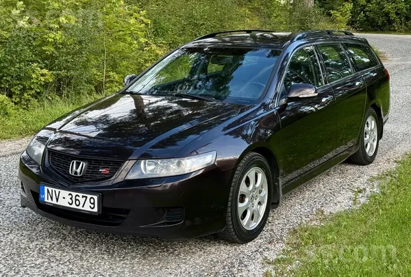 Honda Honda Accord “Facelift” modelis ar 2.0L, 114kw (15
