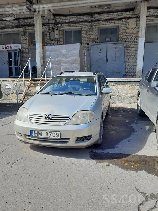 Toyota Corolla - 1