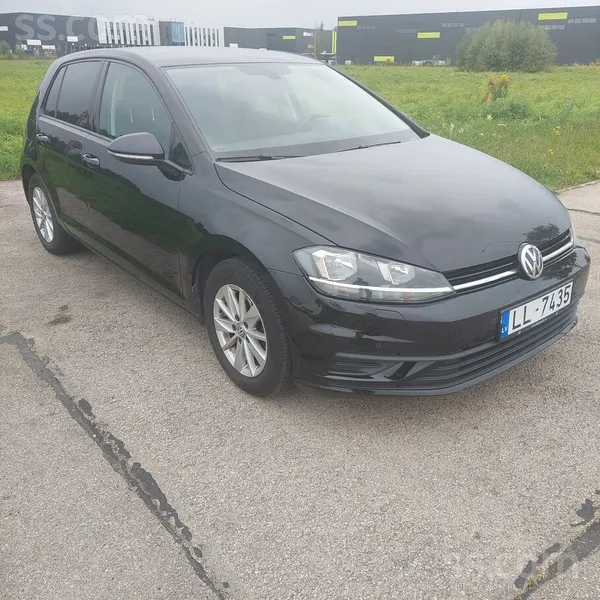 Volkswagen Pārdod VW Golf7, hečbeks, benzīns, 81kW, automāts.