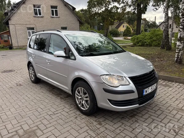 Pārdodu VW Touran 1.9tdi 77kw. Jauna TA līdz 14.09.2027. Auto 2021 gadā atve