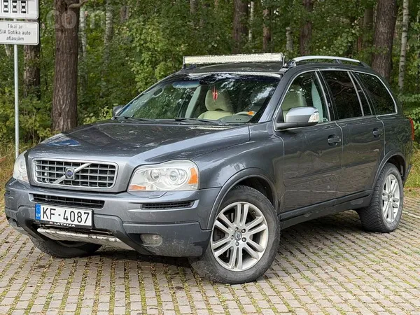 Volvo Pārdod/maiņa volvo Xc90 2.4D D5 Awd 4X4 Auto no va