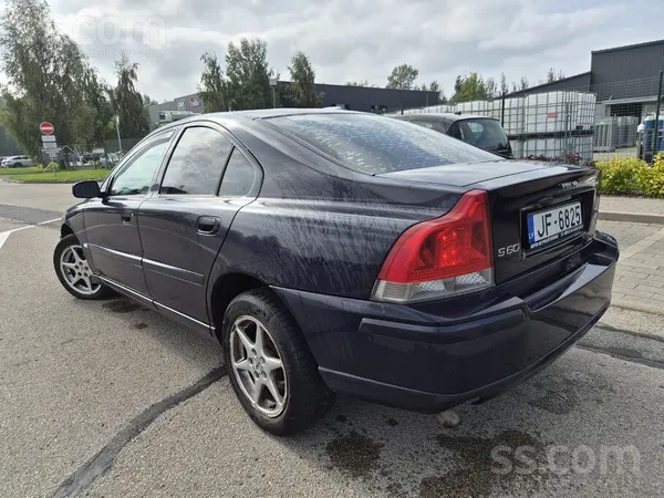 Volvo S60 - 1