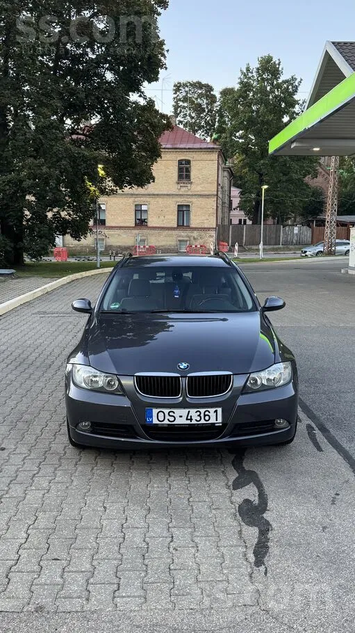 BMW E91 No Vācijas

Jauna tehniskā apskate uz gadu. 
318i ar 6 ātrumu man