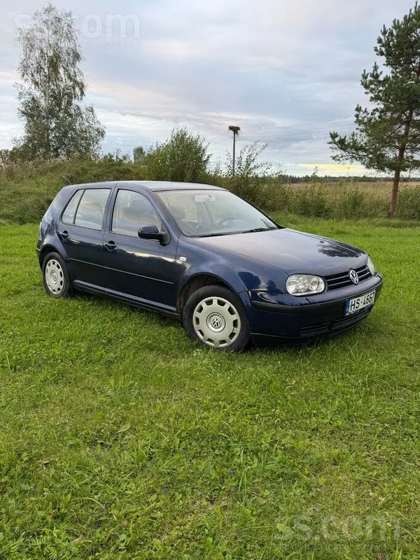Volkswagen Golf 4 - 1