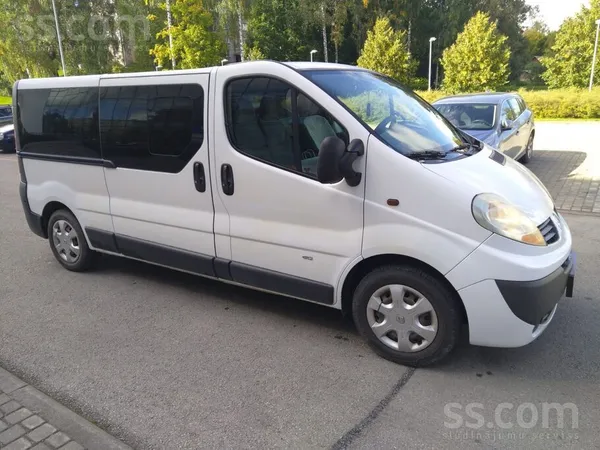 Renault Trafic - 1