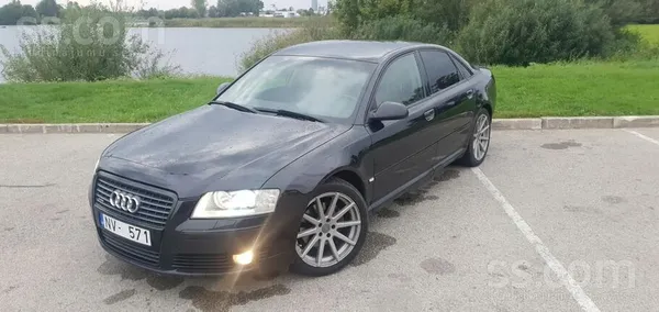 Audi A8 - 1