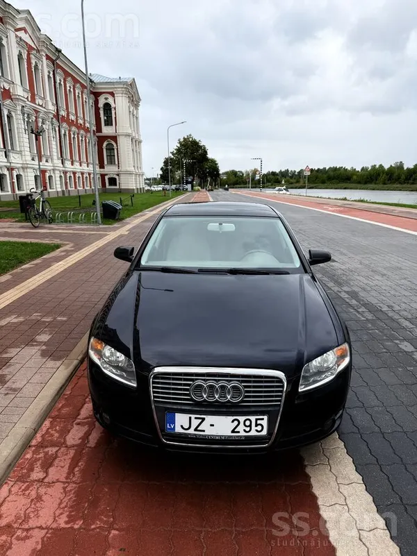 Audi Pārdodu Audi A4 labā tehniskā stāvoklī. Ziemas rie