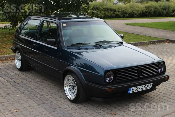 Volkswagen Golf 2 - 1