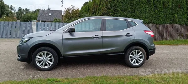 Nissan Nissan Qashqai 2015 (J11) 1.5L dīzelis 81kW, manuā