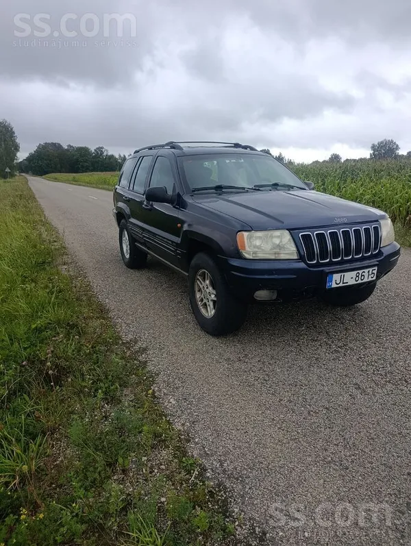 Jeep Grand Cherokee - 1