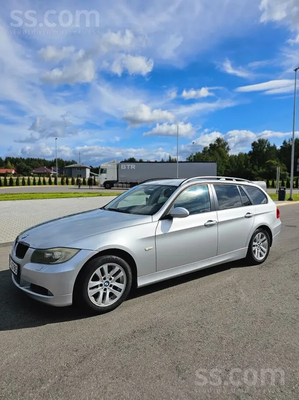 BMW 320 - 1