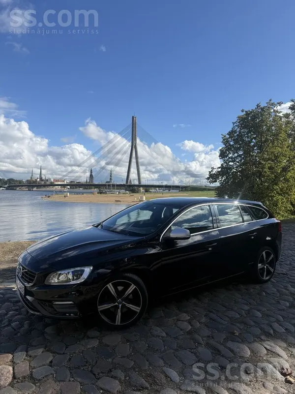 Pārdodu ļoti labi koptu, dinamisku un tehniski teicamā stāvoklī esošu Volvo