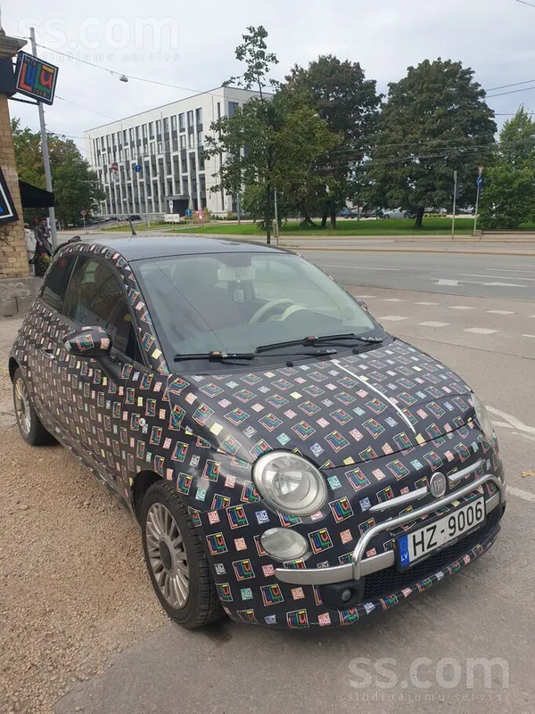 Pārdodam Fiat 500, manuālā ātrumkārba. 1.3tdi ar 70kw jaudu. Tikko mainīti b
