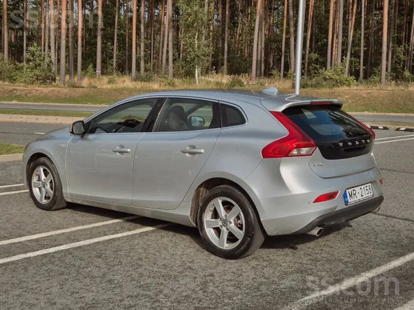 Volvo Продаётся Volvo V40 D3, 2.0 дизель, 110 кВт / 150 